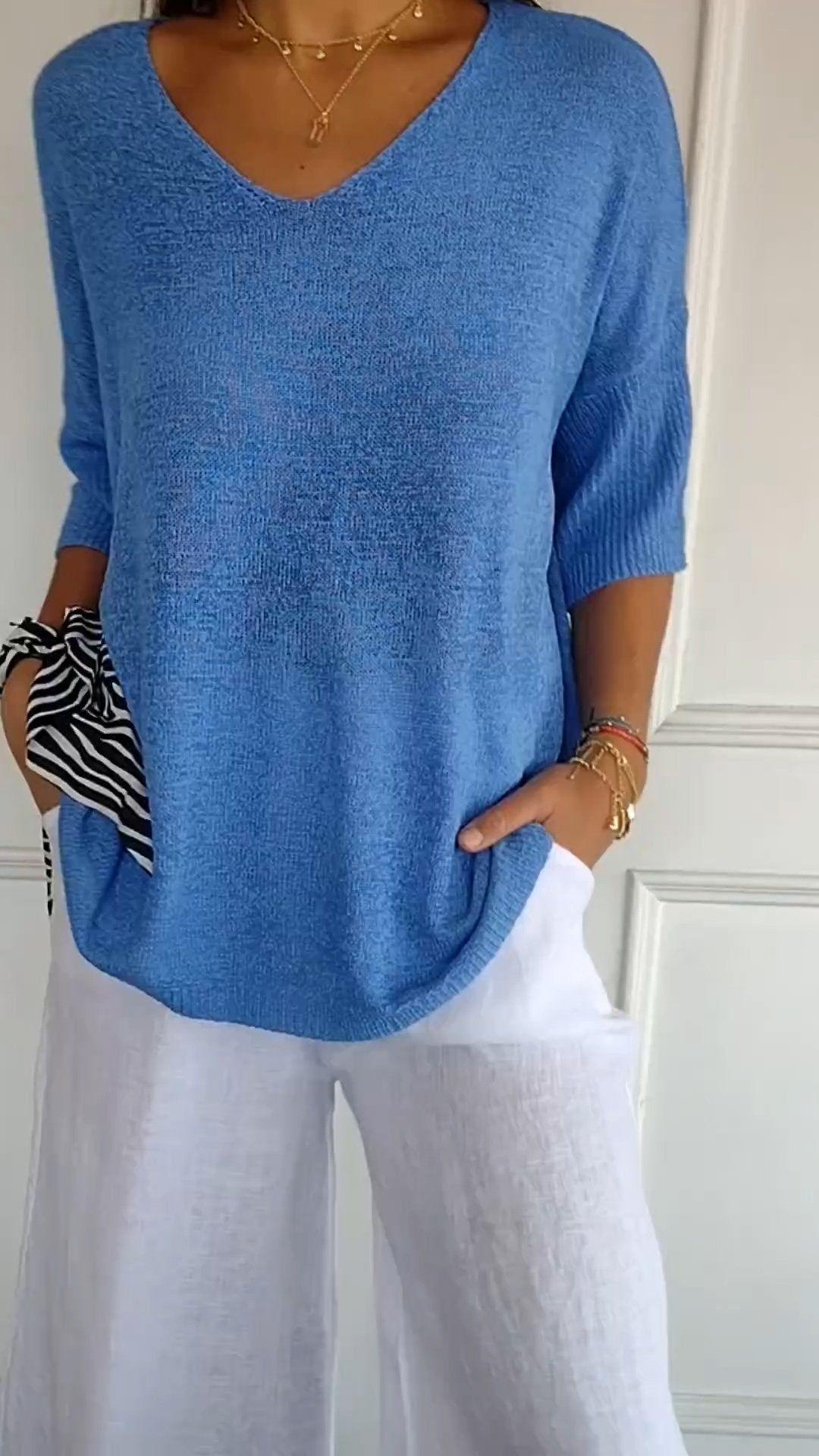Blusa Paris de cómodo punto y escote en V Zene