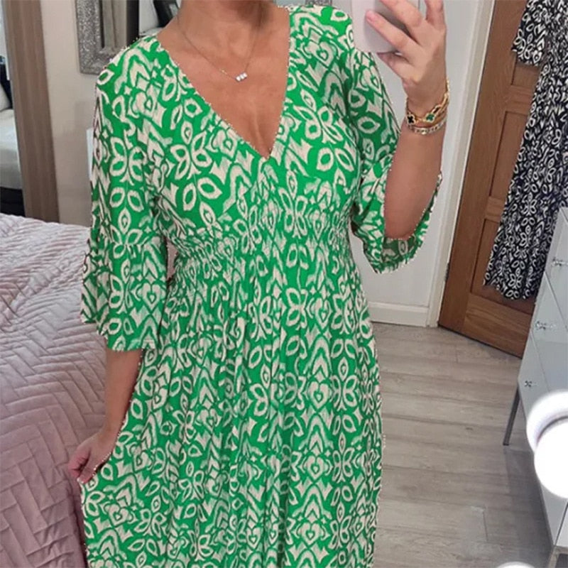 Vestido floral vintage con escote en V