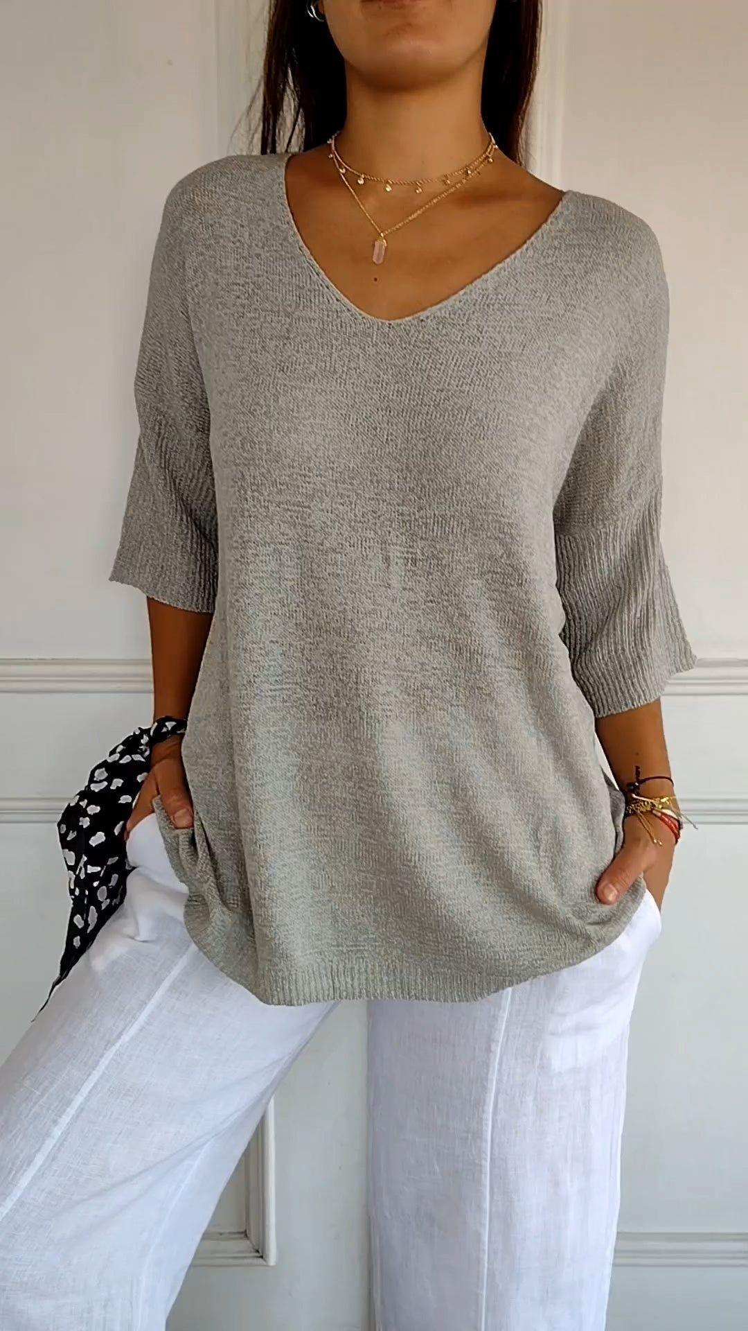 Blusa Paris de cómodo punto y escote en V Zene